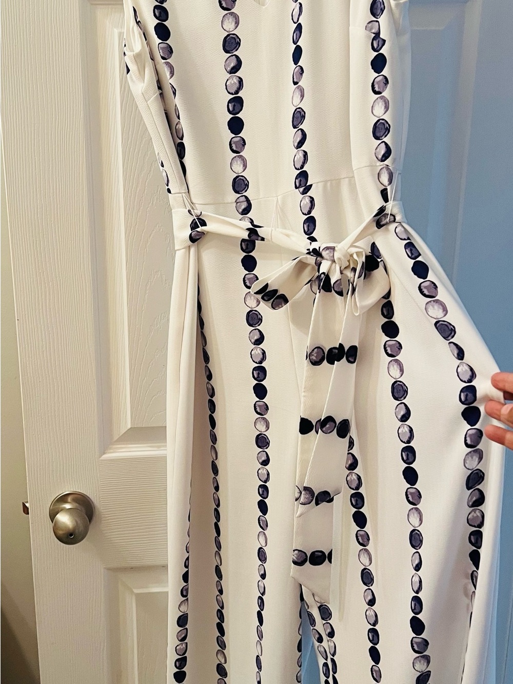 White V-Neck jumpsuit with Vertical Dot Stripes - Picture 2 of 4